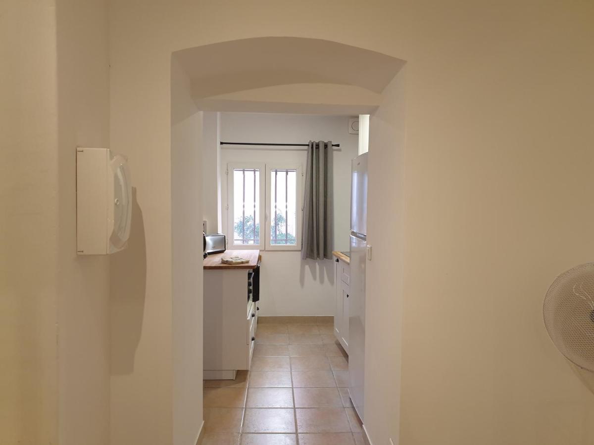 קאלבי Appartements De L'Eglise מראה חיצוני תמונה